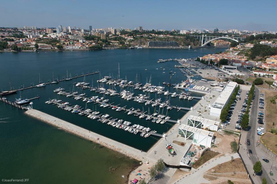 Готель Veleiro D'Ouro Віла-Нова-де-Гая Екстер'єр фото